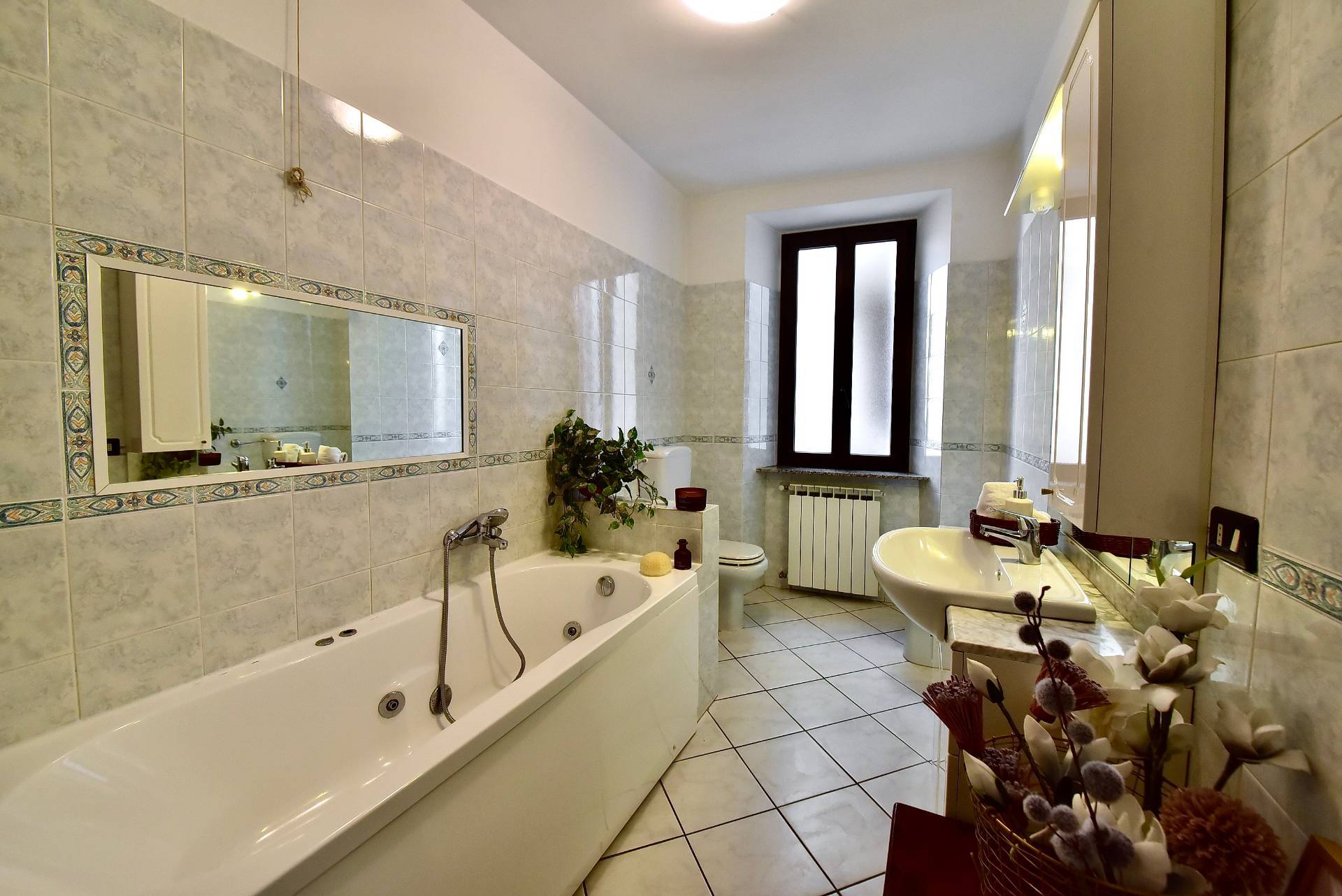 Appartamento in affitto a Saronno, Centro