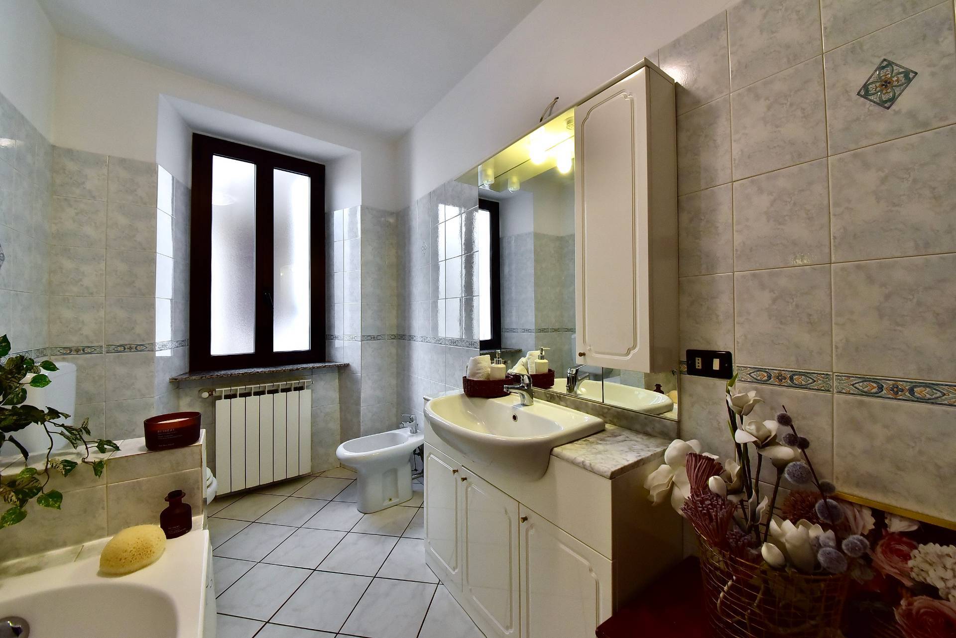 Appartamento in affitto a Saronno, Centro