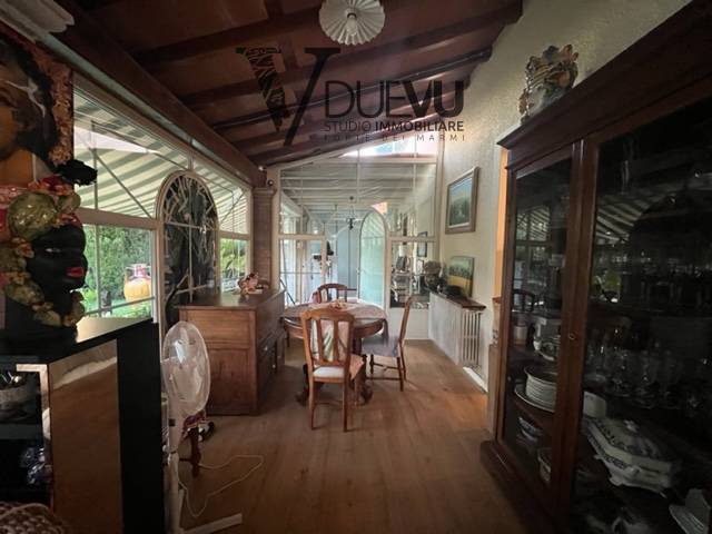 Villa in vendita a Seravezza, Querceta