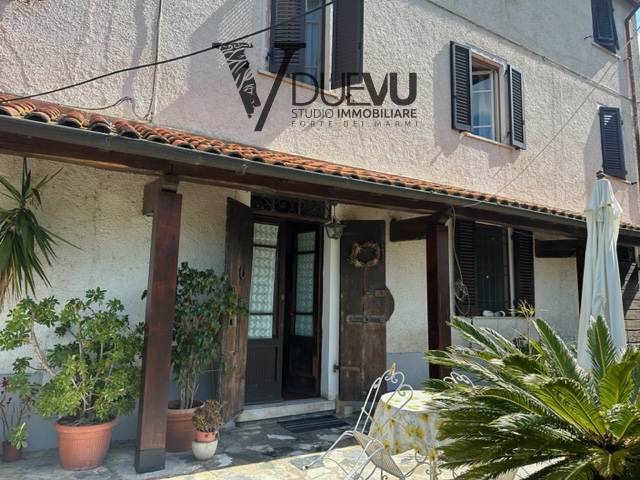 Rustico in vendita a Pietrasanta, Vallecchia