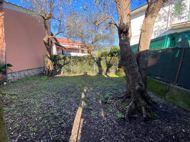 Rustico in vendita a Seravezza, Pozzi