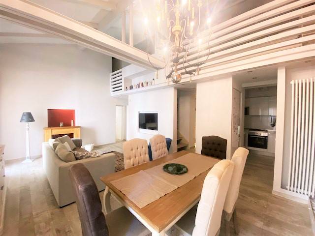 Appartamento in vendita a Pietrasanta, Centro Storico