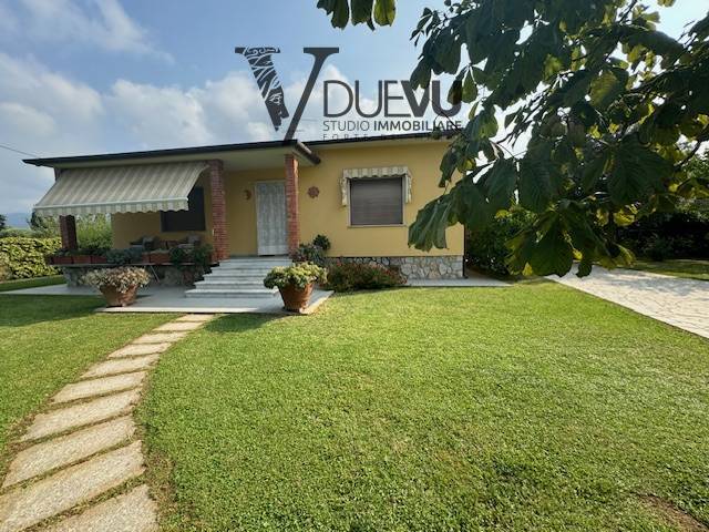 Villa in vendita a Forte dei Marmi, Vaiana