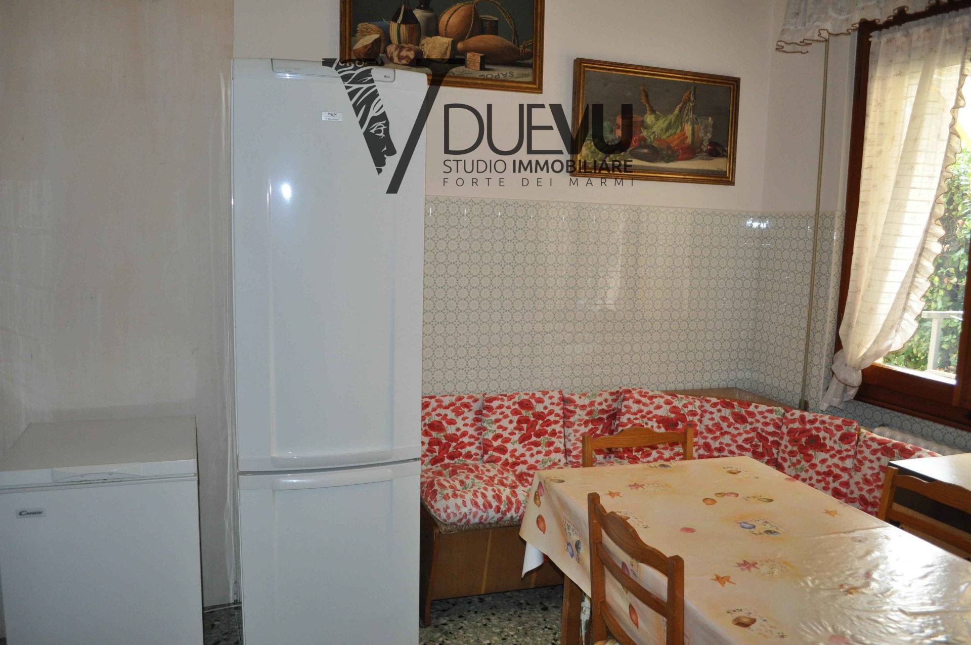 Villa in vendita a Forte dei Marmi, Centrale