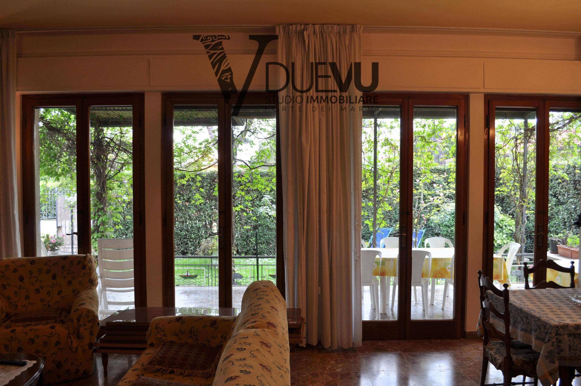 Villa in vendita a Forte dei Marmi, Centrale