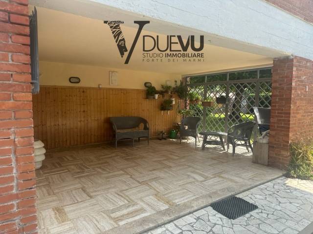 Villa in vendita a Forte dei Marmi, Vaiana