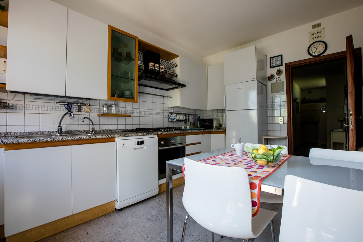 Villa in affitto a Forte dei Marmi, Centrale