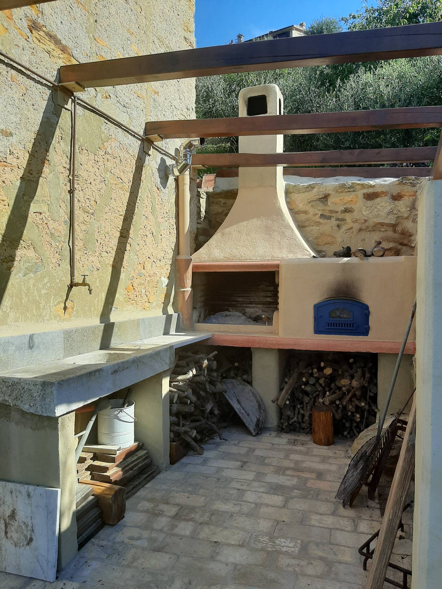 Rustico in vendita a Seravezza, Querceta