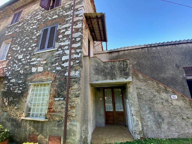 Rustico in vendita a Seravezza, Pozzi