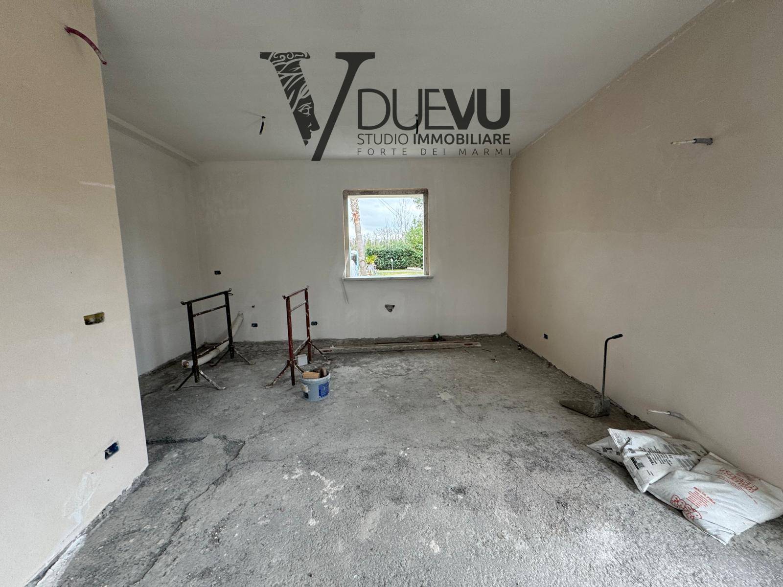 Villa con piscina in vendita a Pietrasanta, Marina di Pietrasanta