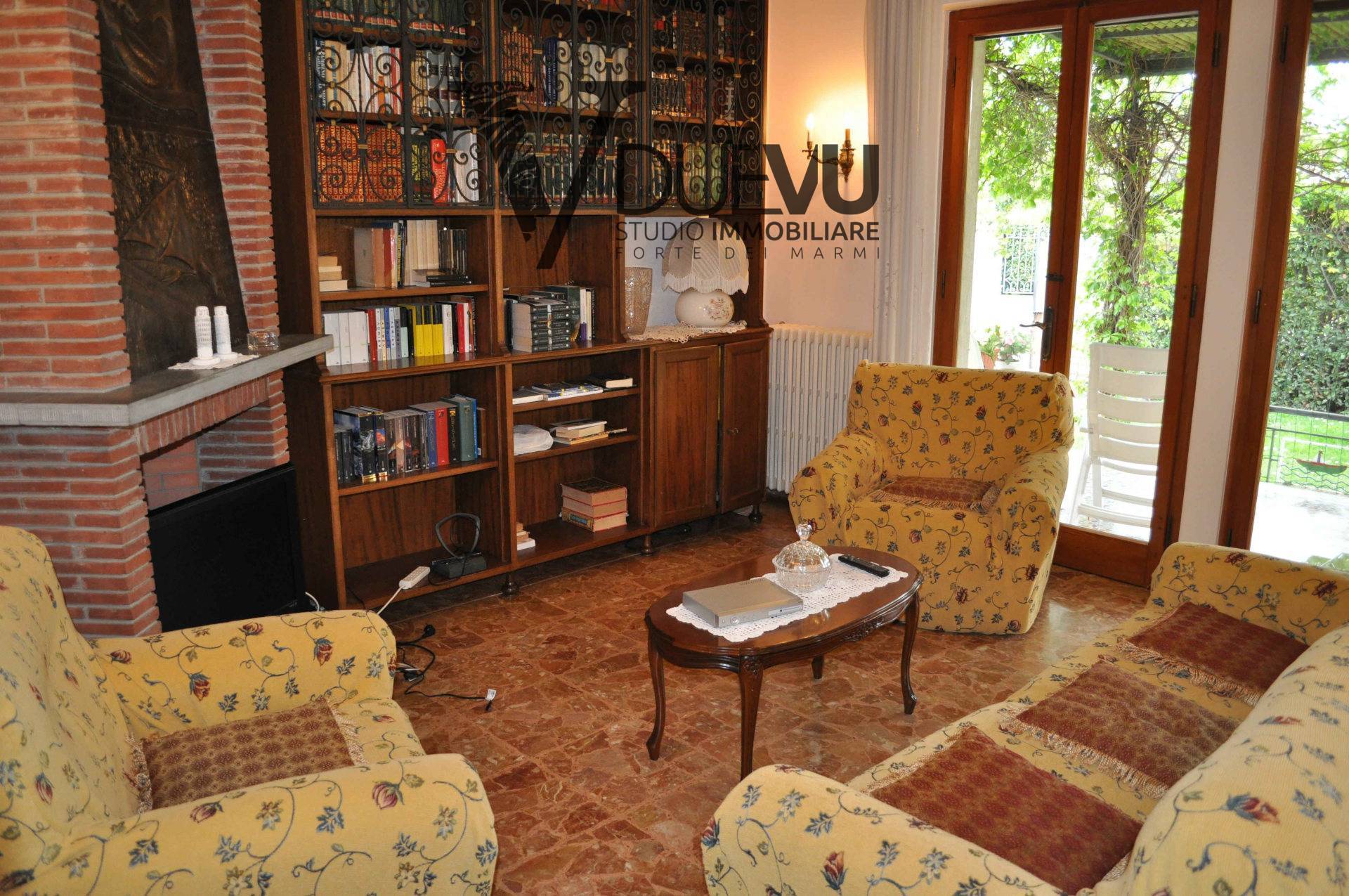 Villa in vendita a Forte dei Marmi, Centrale