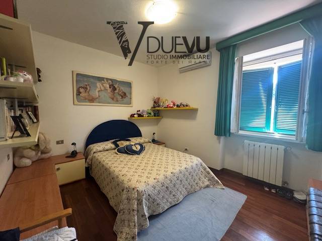 Bifamiliare in vendita a Forte dei Marmi, Centrale