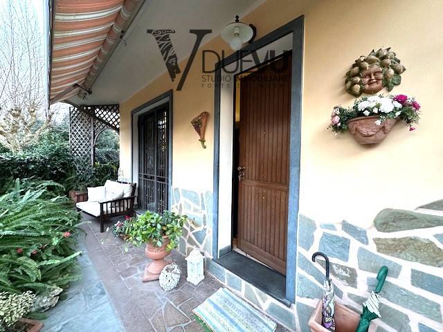 Bifamiliare in vendita a Seravezza, Querceta