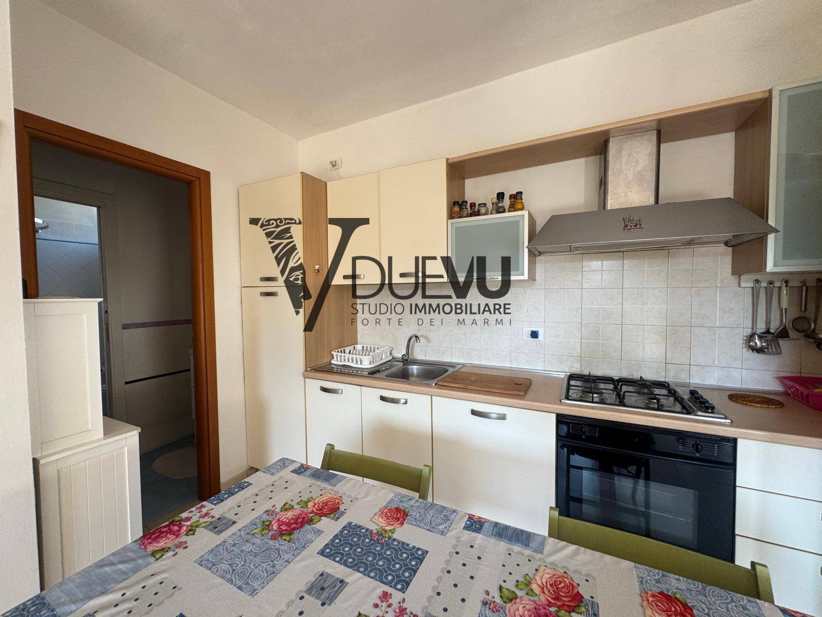 Bilocale in vendita a Seravezza, Querceta
