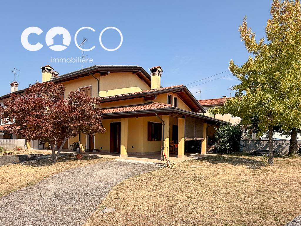 Villa in vendita a Sagrado