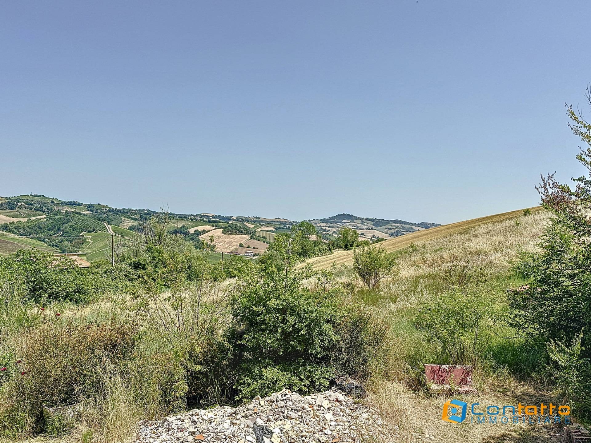 Villa in vendita a Carassai