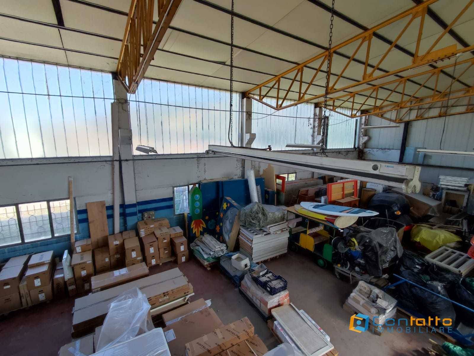 Locale commerciale in vendita a Cupra Marittima