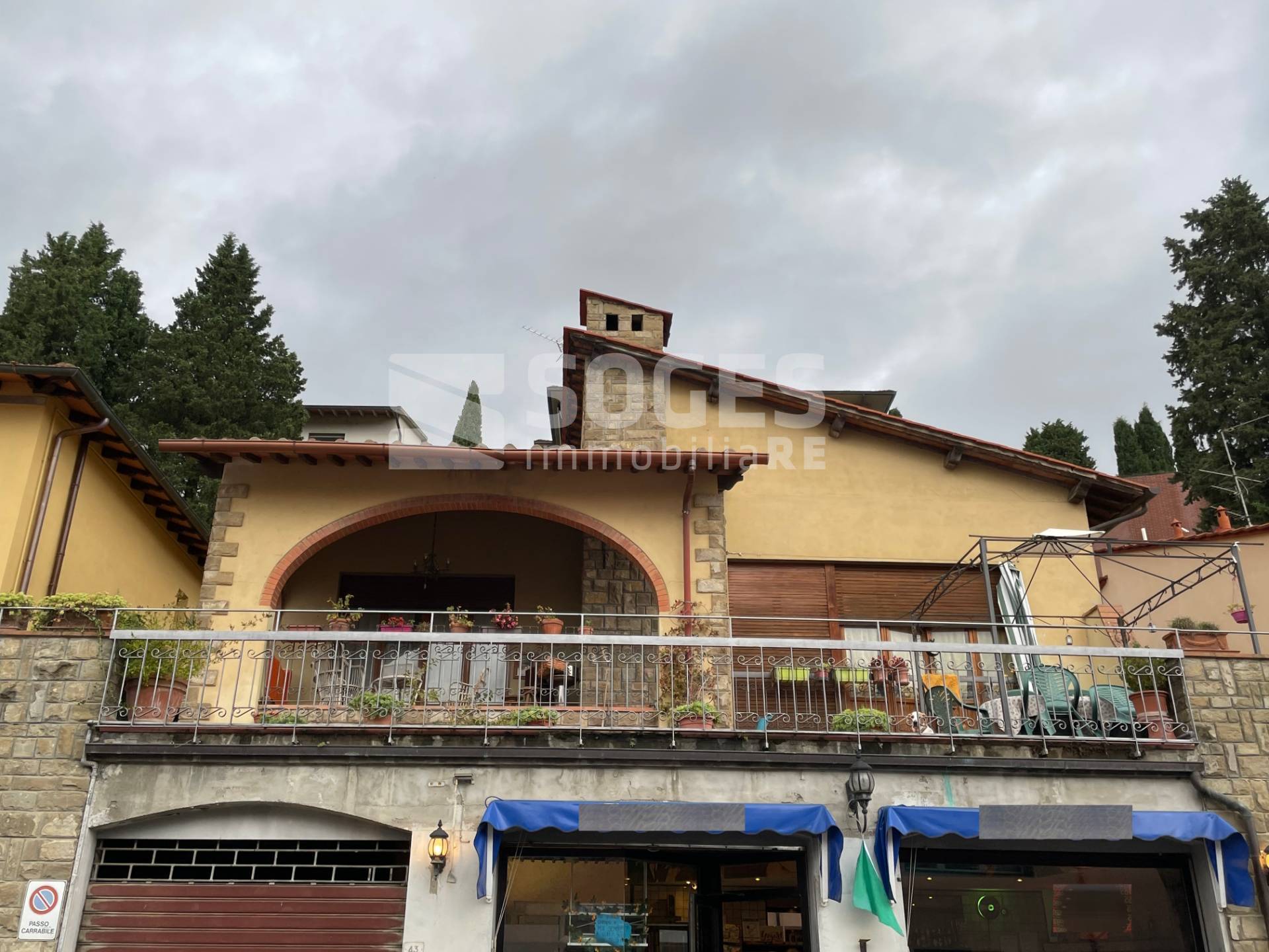 Villa con terrazzo, Rignano sull'Arno scuole