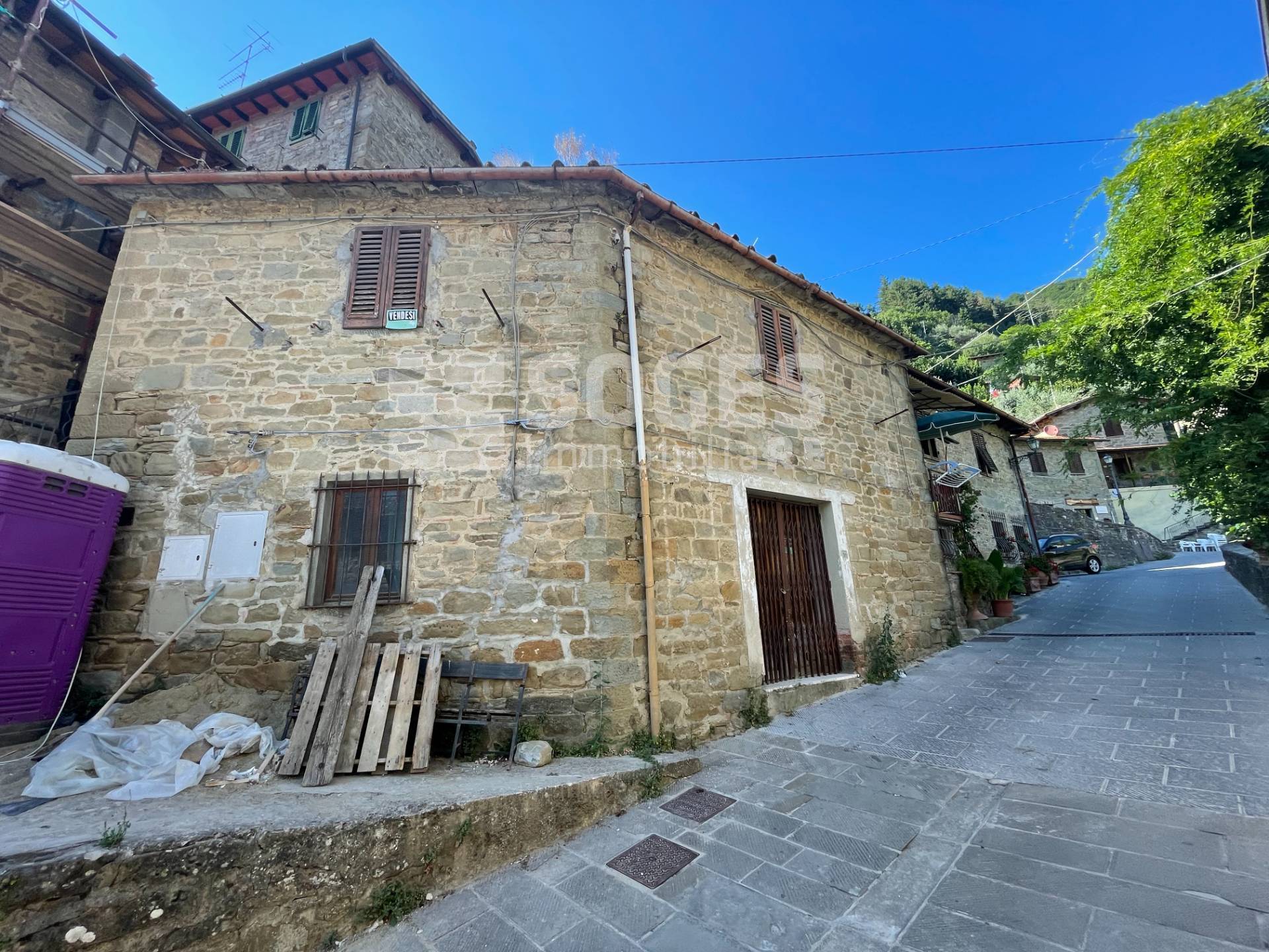 Porzione di casa in vendita a Pelago, Raggioli