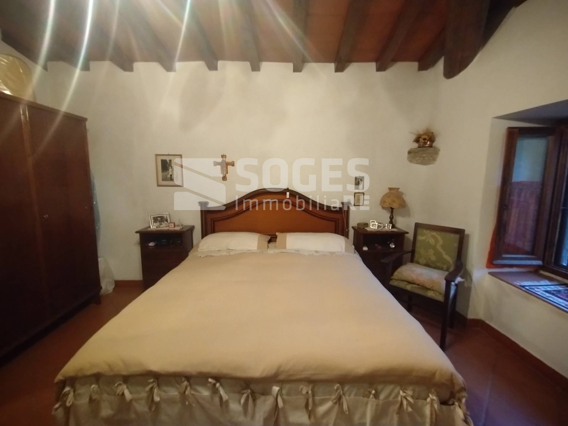 Porzione di casa in vendita a Londa, Fornace