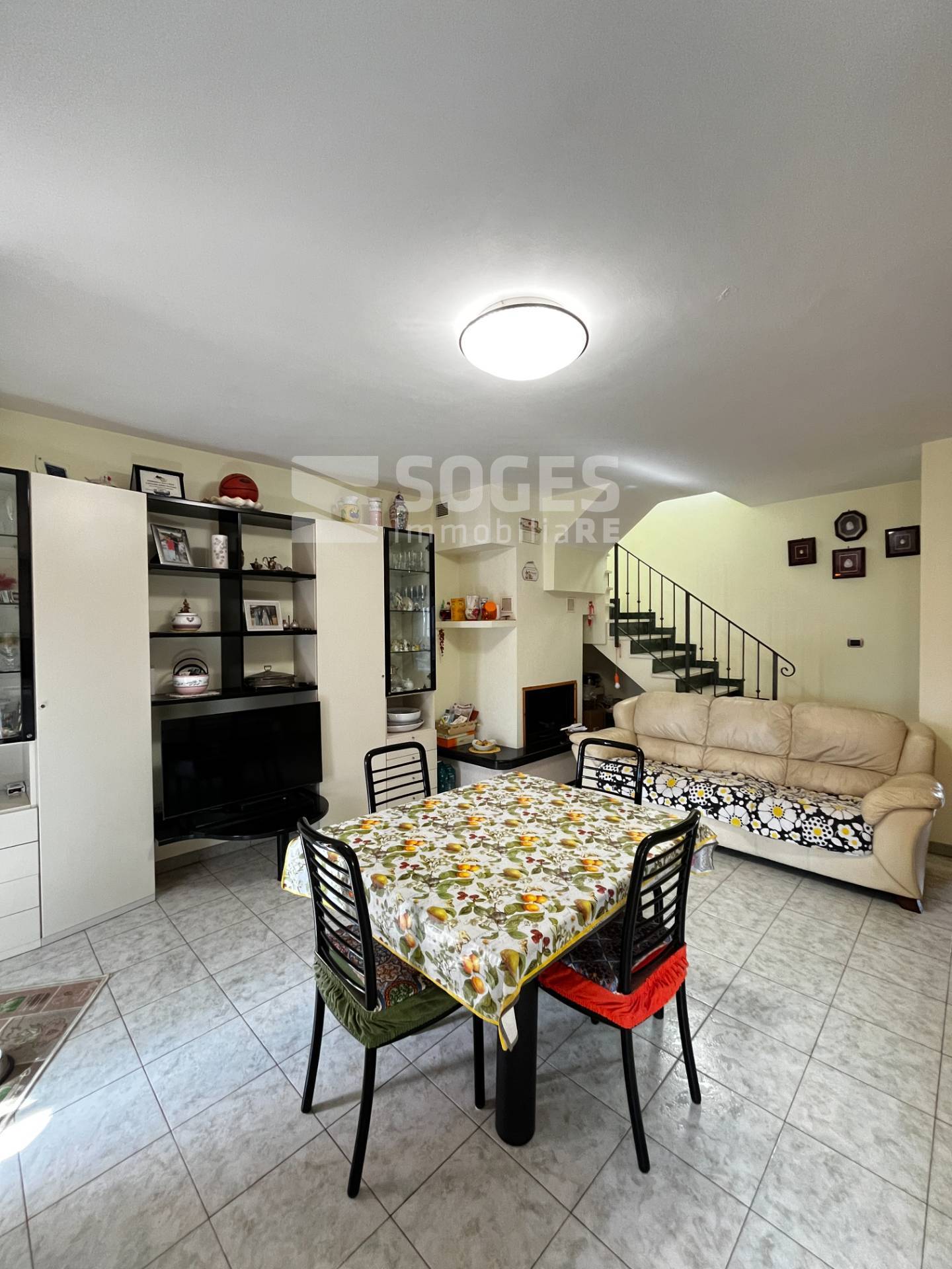 Appartamento in vendita a Cavriglia, Meleto