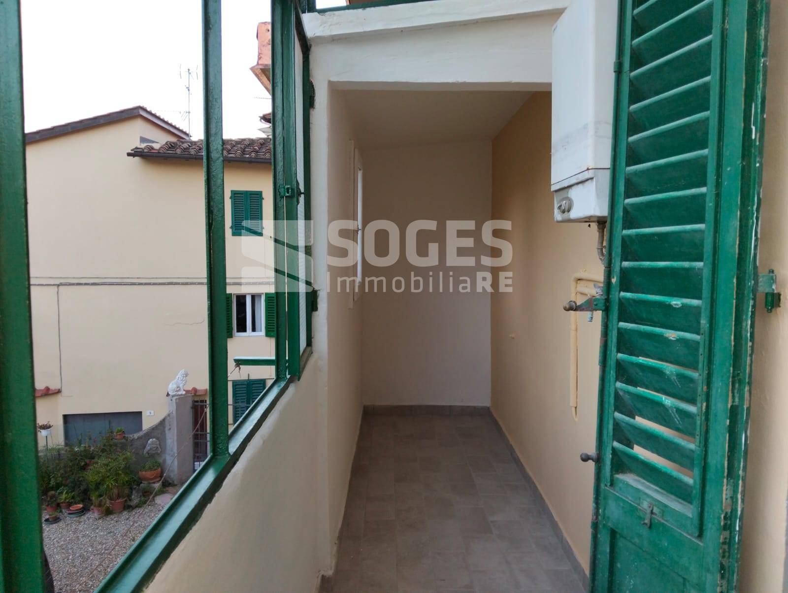 Locale commerciale in affitto a Pontassieve, Borgo