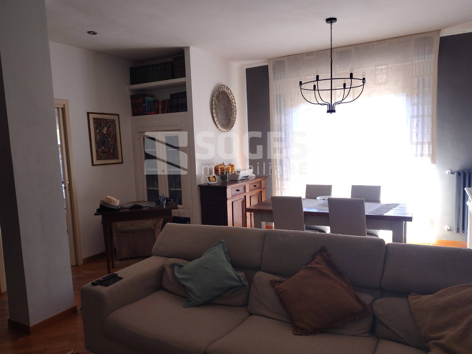 Appartamento in vendita a Dicomano, Centro