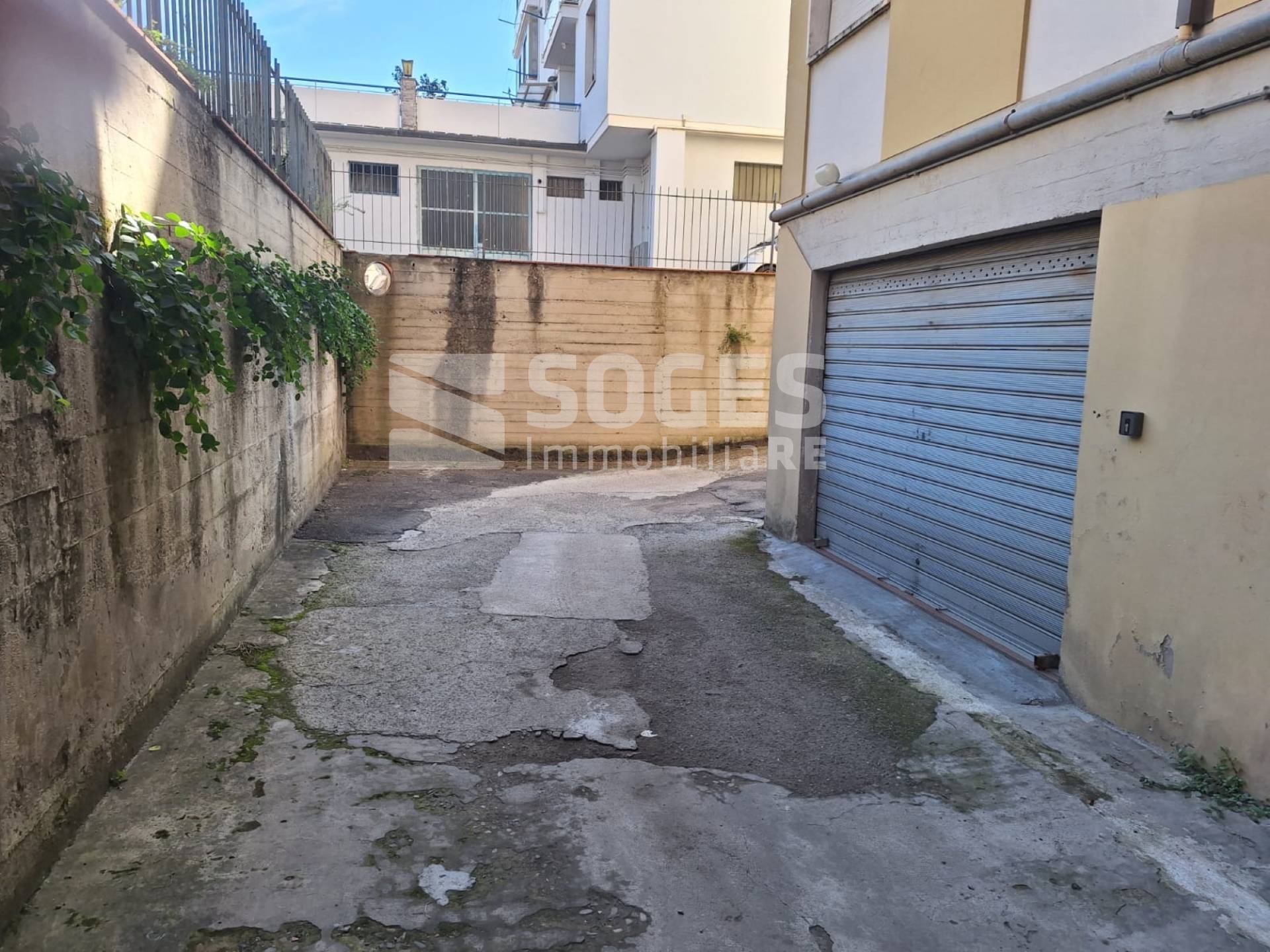 Box o garage in vendita a Pontassieve, Villini