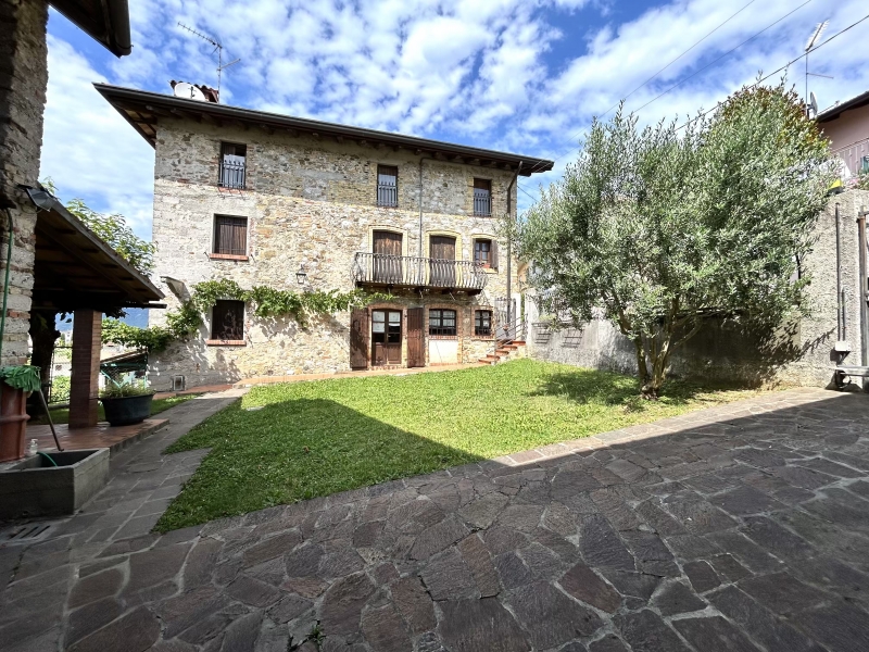 Casa indipendente in vendita a Cassacco