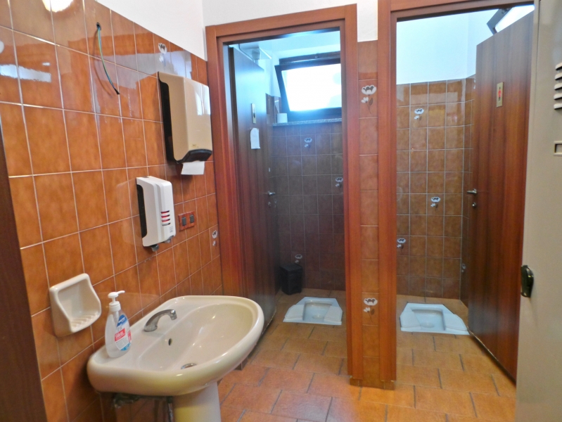 Locale commerciale classe A4 a Cassacco