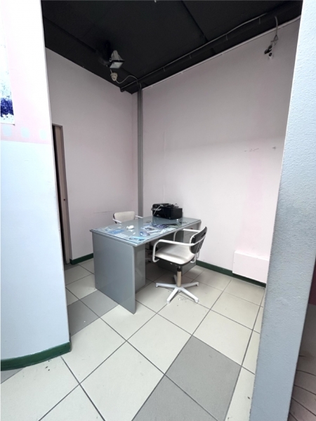 Negozio in vendita a Tavagnacco