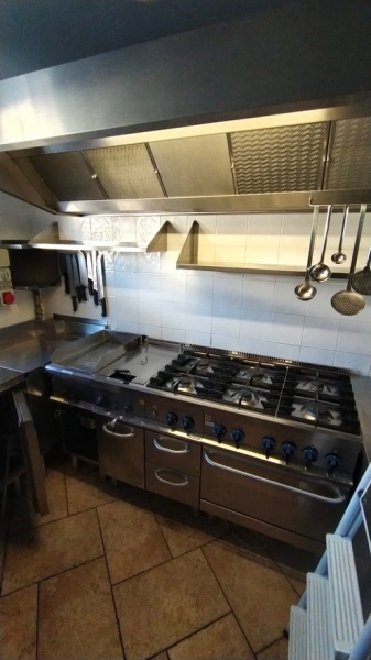 Locale commerciale ristrutturata a Tarcento