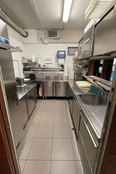 Locale commerciale in vendita a Palmanova