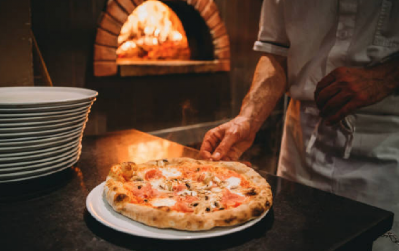 Locale commerciale con giardino a Tarcento