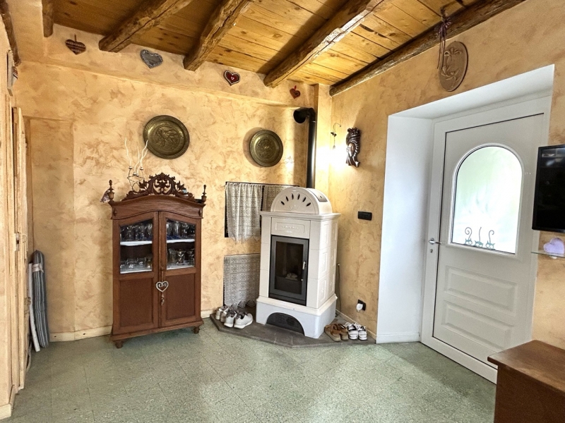 Casa indipendente con giardino a Taipana