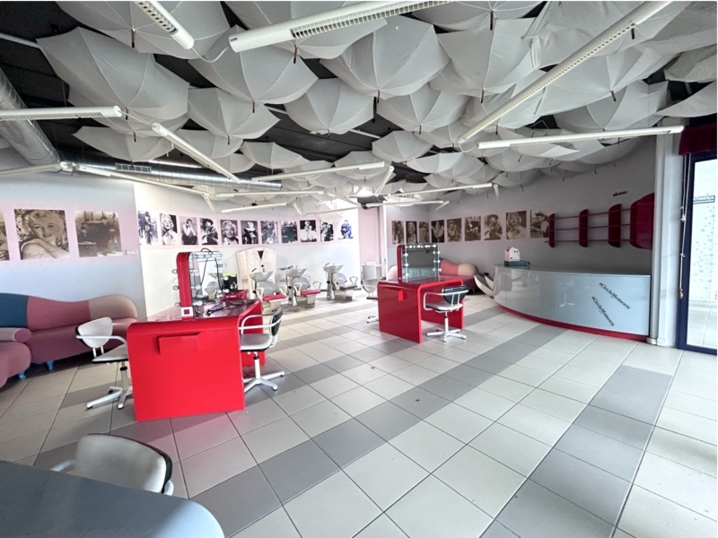 Negozio in vendita a Tavagnacco