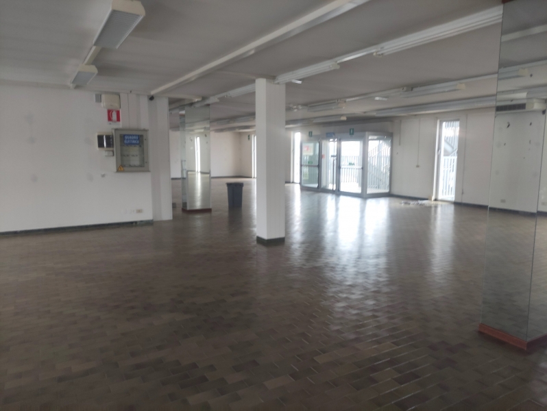 Negozio in affitto a Cassacco