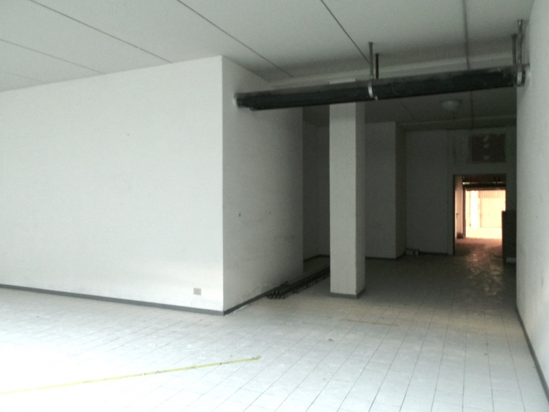 Magazzino in vendita a Udine