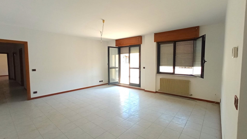 Ufficio con terrazzo a Udine