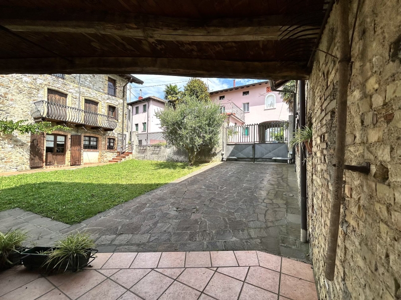 Casa indipendente in vendita a Cassacco