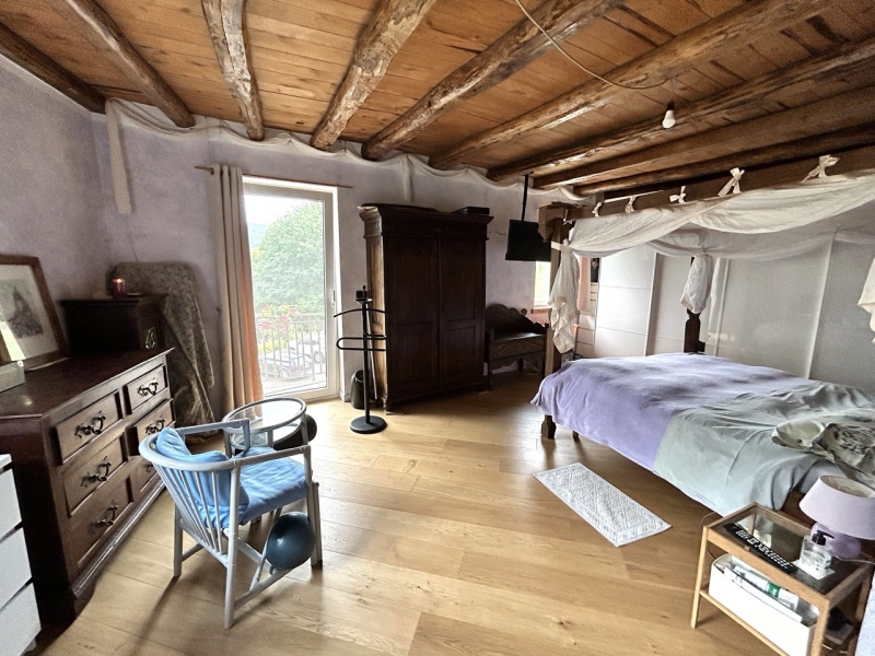 Casa indipendente con giardino a Taipana