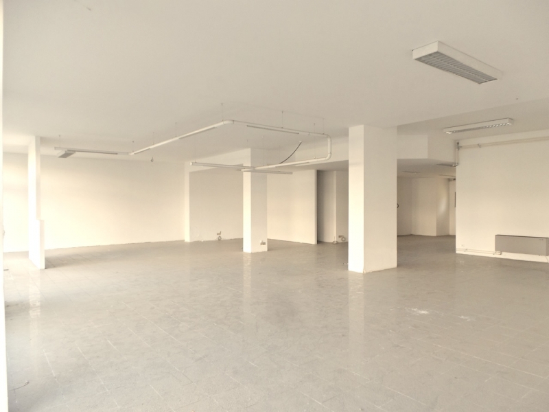 Negozio da ristrutturare a Udine