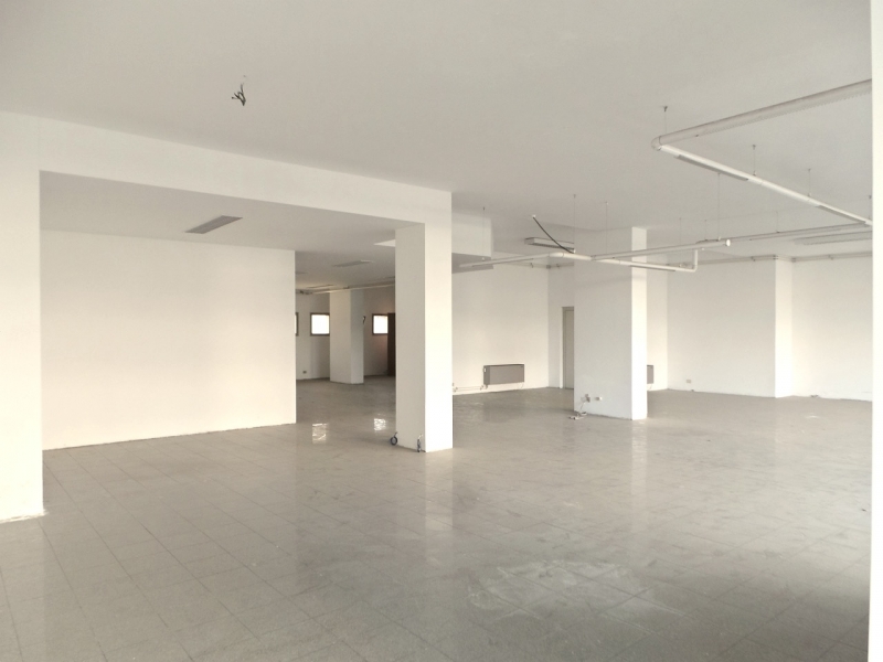 Negozio da ristrutturare a Udine