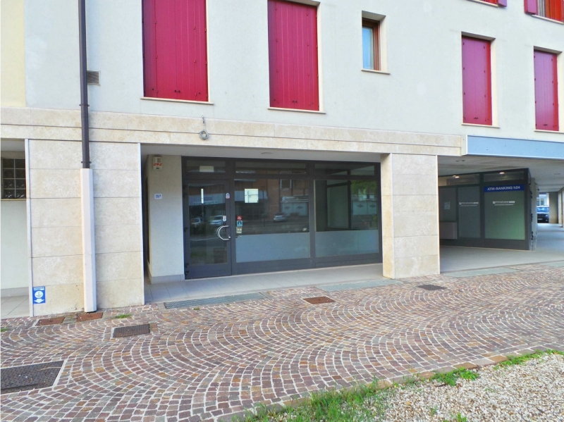 Negozio in vendita a Tricesimo