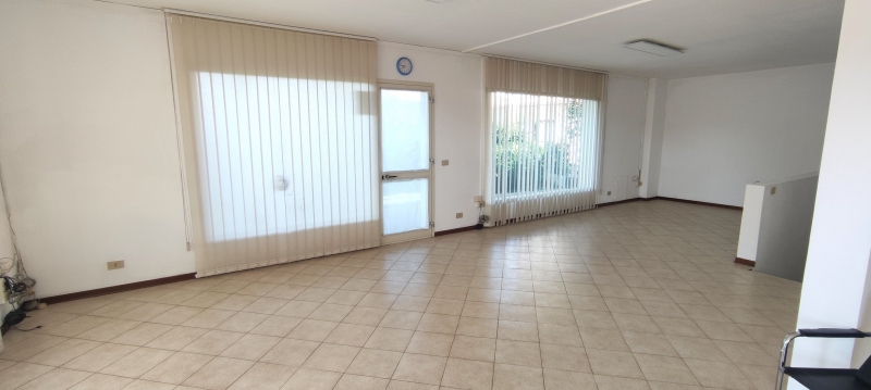 Ufficio in affitto a Tricesimo