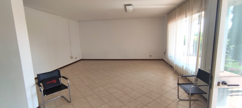 Ufficio in affitto a Tricesimo