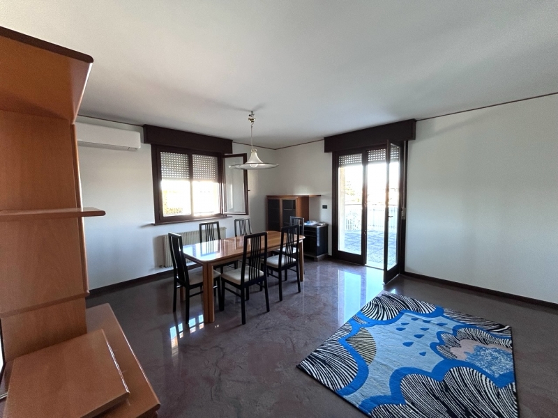 Quadrilocale arredato in affitto a Tavagnacco