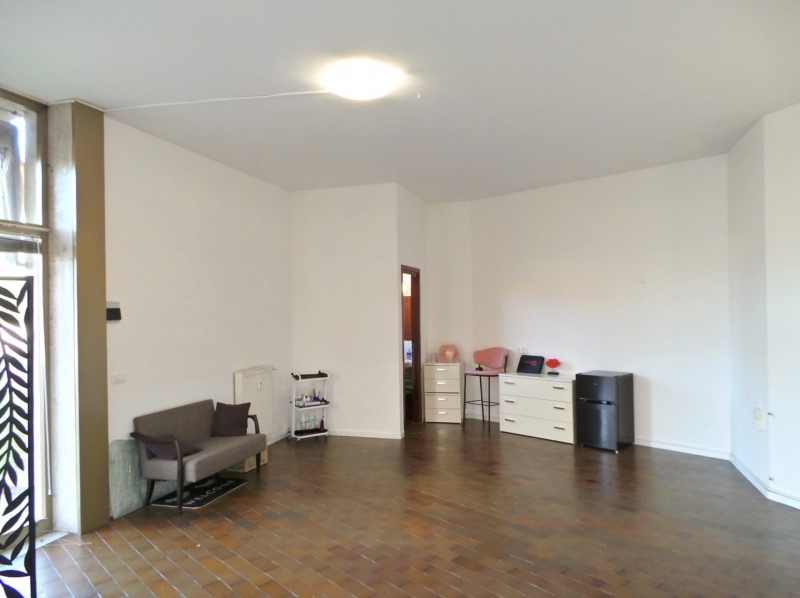 Negozio in vendita a Pasian di Prato