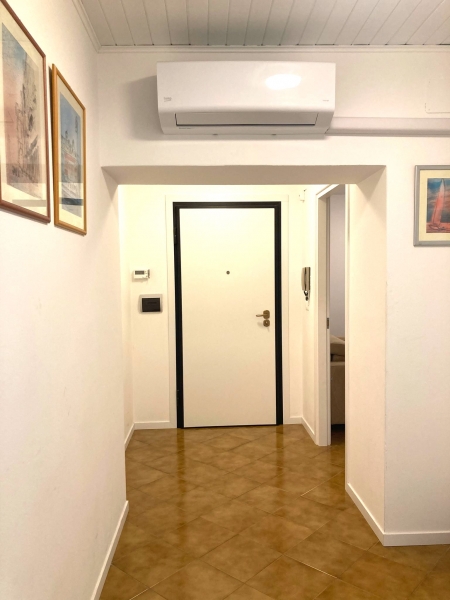 Trilocale arredato in affitto a Udine