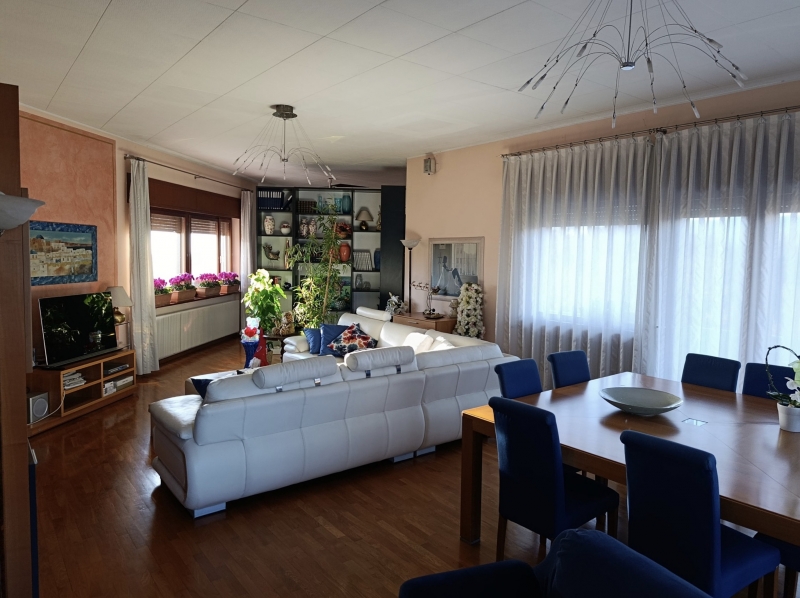 Villa in vendita a Buia